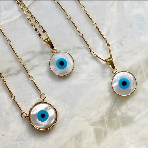 Evil Eye Shell Pendant Necklace - Picture 9 of 11